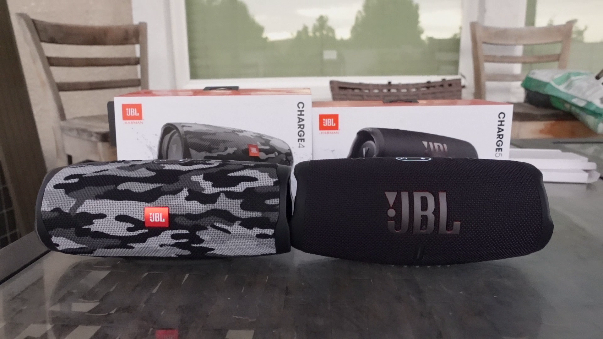 【比較的マシ】JBL CHARGE 5 JBL Charge 4 vs JBL Charge 5 - YouTube